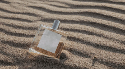 Apakah Parfum Boleh Dikocok? Ini Fakta yang Masih Sering Keliru